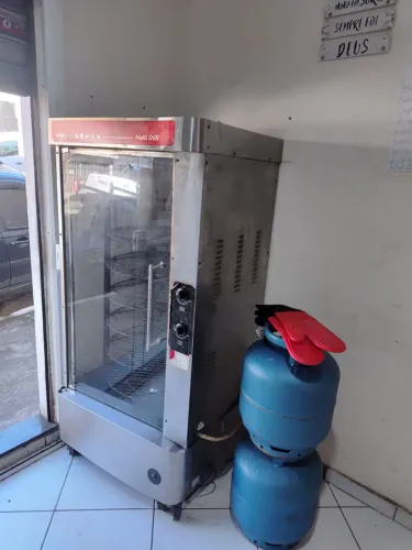 Máquina de Assar frangos e carnes
