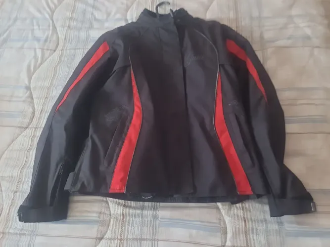 Jaqueta motociclista feminina 