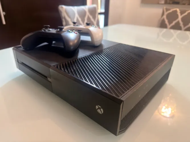 X box one com kinet e 2 controles