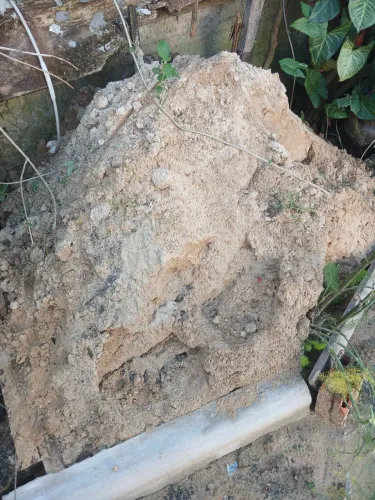 Materiais de Construção - Tijolos, Areia e Pedra