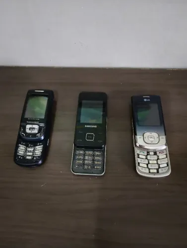 Celular antigo para colecionar