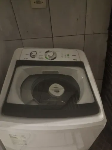 Maquina de lavar roupa