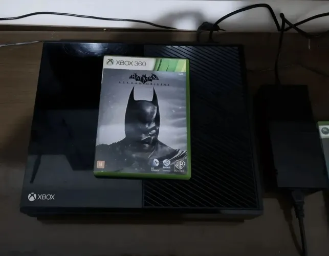Xbox One 1TB + Arkham Origins