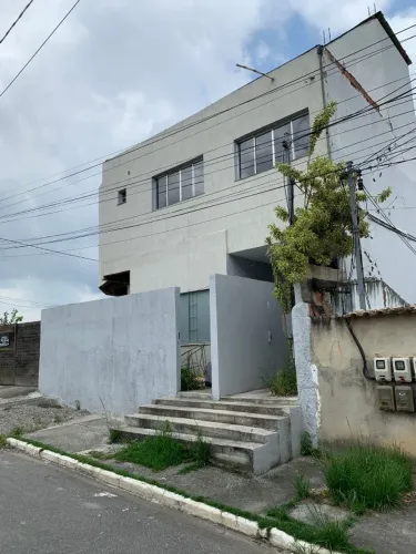Alugo apartamento próximo ao Centro de Manilha - Itaboraí