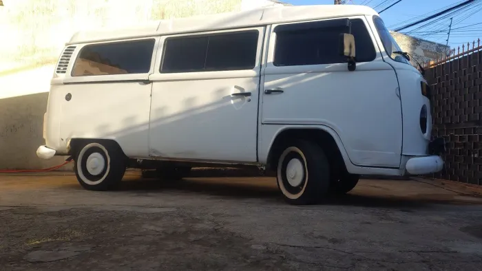 Volkswagen Kombi Standard/ Luxo/ Serie Prata 2005