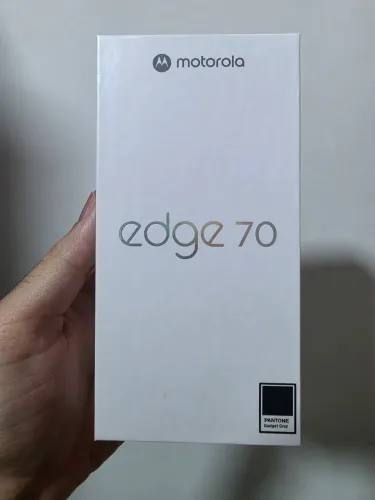 Motorola Edge 70 5G 256GB 8GB RAM + RAM Boost, Gadget Gray, NOVO - Caixa Lacrada
