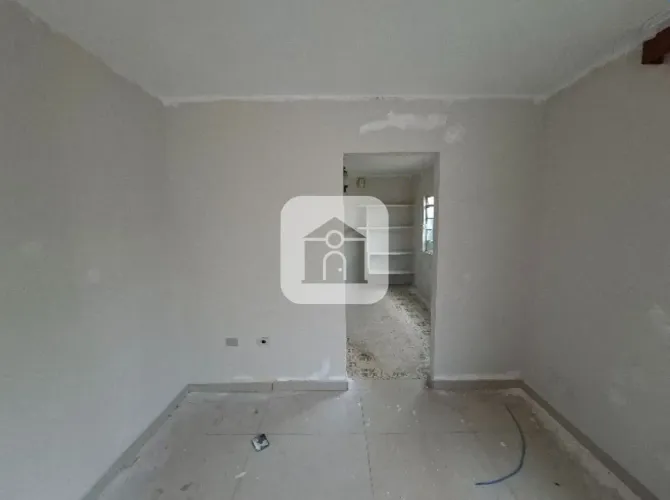Casa para locação no bairro Brasil