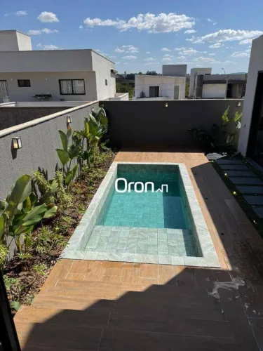 Sobrado com 3 dormitórios à venda, 244 m² por R$ 2.150.000,00 - Jardins Porto - Senador Ca