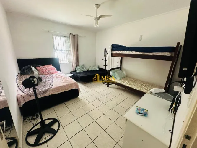 Kitnet com 1 dormitório à venda, 29 m² por R$ 210.000,00 - Vila Guilhermina - Praia Grande