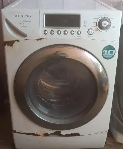 Máquina lava e seca Electrolux 