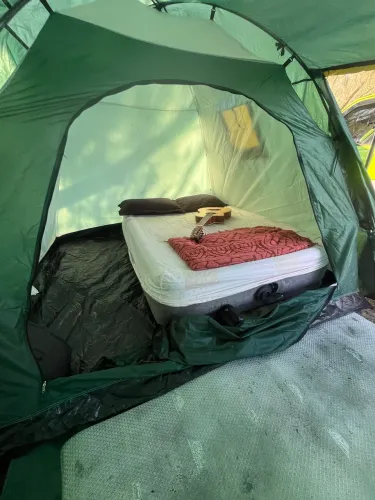 Barraca para 6 pessoas mais colchão inflável casal 