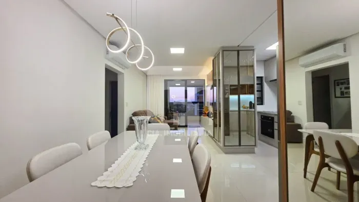 Amplo apartamento no Córrego Grande!