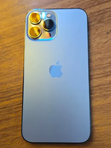 Iphone 13 pro max vendo ou troco