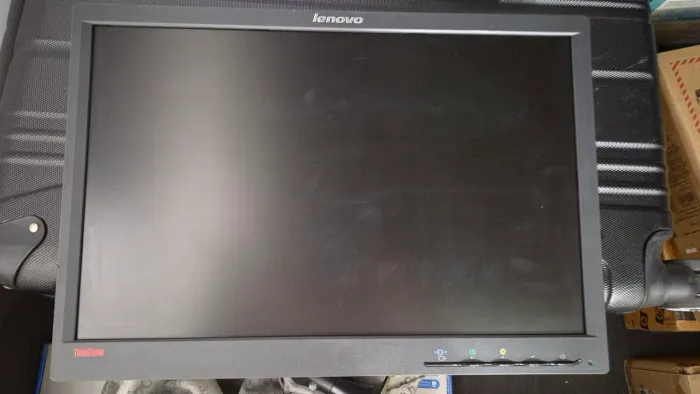 2 monitores lenovo 19 polegadas funcionando 100%