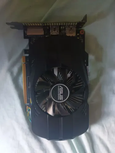 GTX 1050 2GB ASUS - Placa de vídeo em ótimo estado