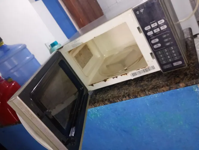 Micro-ondas Consul 20L CM020AFANA - Liga Normal, Não Esquenta