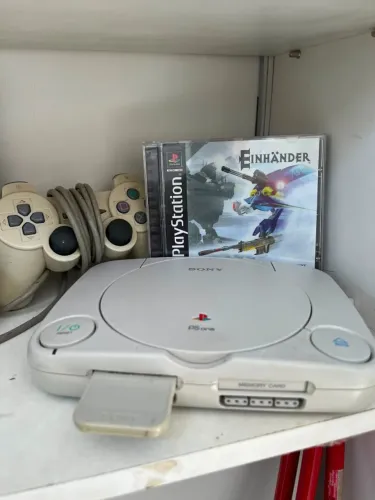 Playstation 1 completo - PsOne, cabos e controle originais!!! Jogo prensado