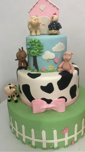 Bolo fake infantil vários temas!
