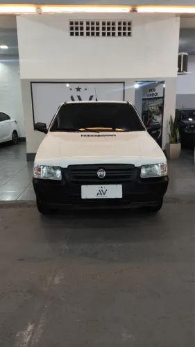 Fiat Uno Mille Celeb. WAY Econ. 1.0 F.flex 4P 2013
