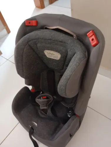 Cadeirinha para carro Burigotto Múltipla 123