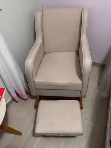 Poltrona de amamentação