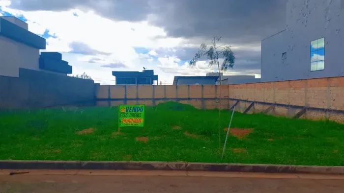 2 Lotes Murados - Venda separada disponível por R$135 mil cada | R$270 mil o conjunto |