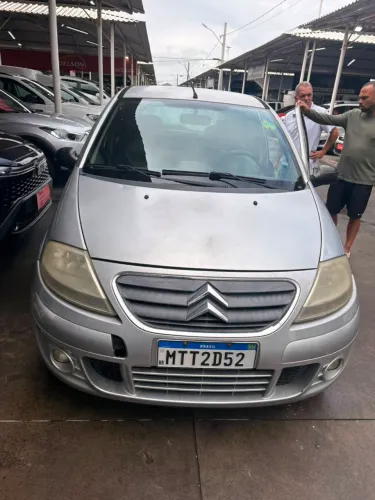 Citroen C3 GLX 1.4/ GLX Sonora 1.4 Flex 8V 5P 2011