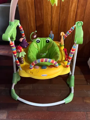 Pula pula , jumper bebê