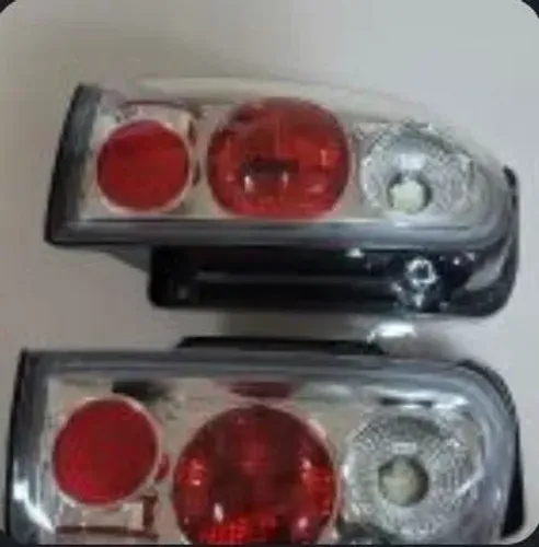 Lanterna traseira Toyota hilux