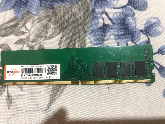 2x8 ddr4 8GB 2400mhz