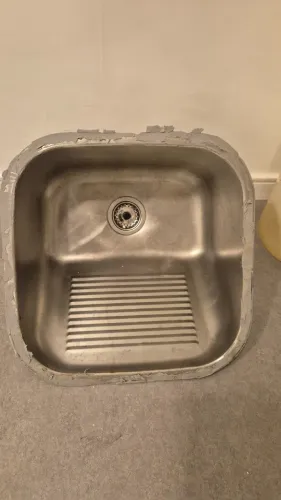 Cuba Tanque Inox 25L Sobrepor 40x40cm Acetinado com Válvula