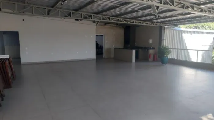 ALUGO GALPAO 180MTS