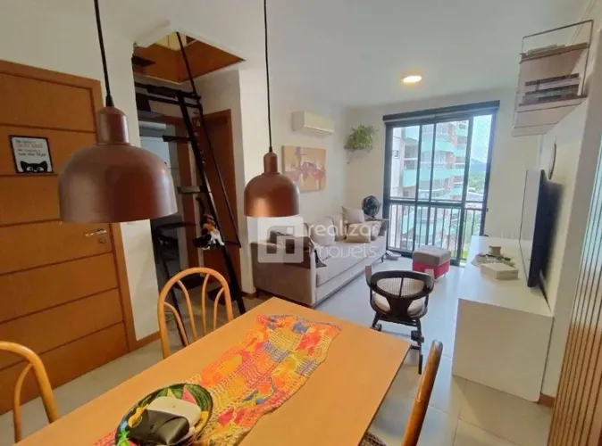 Apartamento Duplex com 2 dormitórios à venda, 75 m² por R$ 880.000,00 - Trindade - Florian
