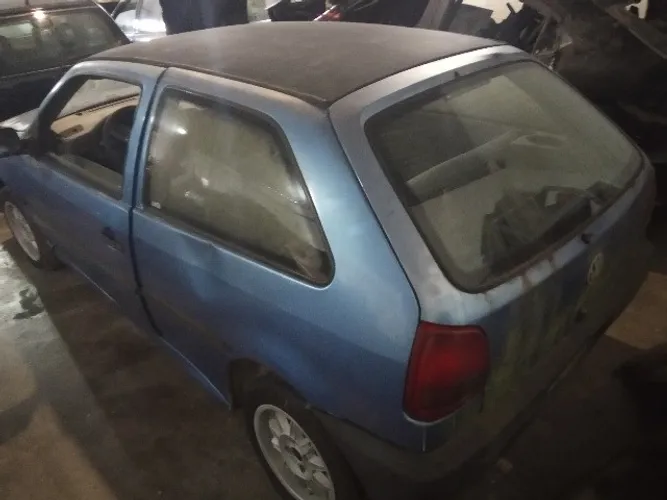 Sucata de Gol bola com motores cht, ap e at 1.0 8v. para retirada de peças