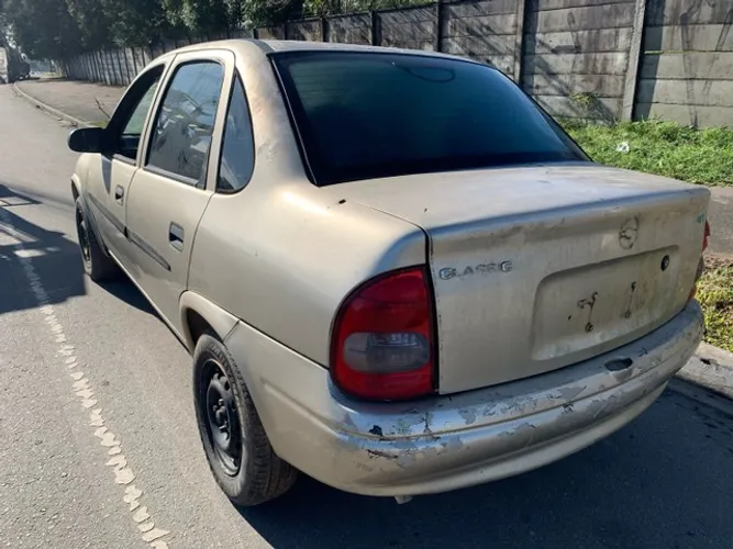 Corsa Classic sucata 