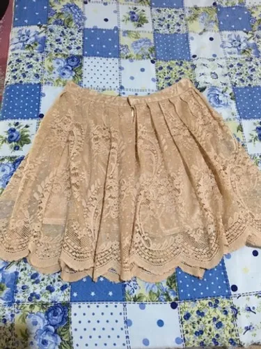 Saia renda marisa