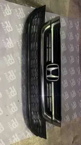 Grade cromada e preta Honda crv 10/11