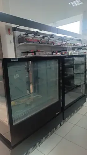 Vitrines linha top Gelopar 