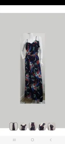 Um vestido  floral