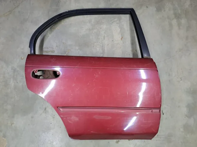 Porta traseira direita Toyota Corolla 1994