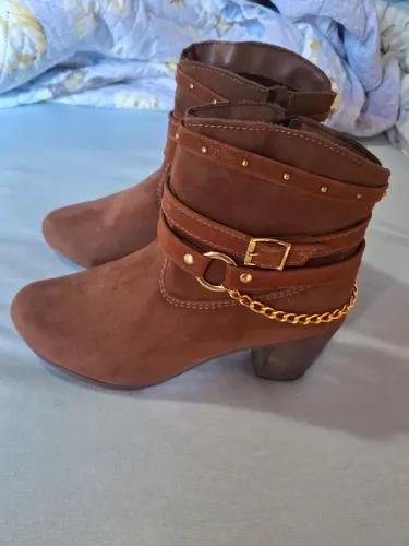 BOTINHA DE CAMURÇA NR37