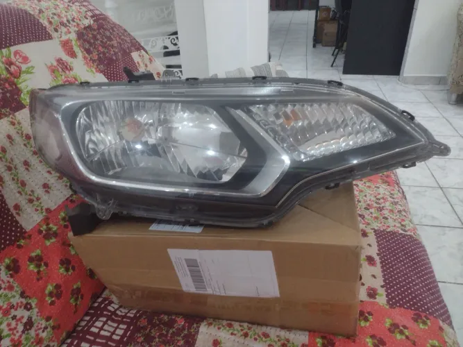 Farol Honda fit direito original..2015 há 2019.