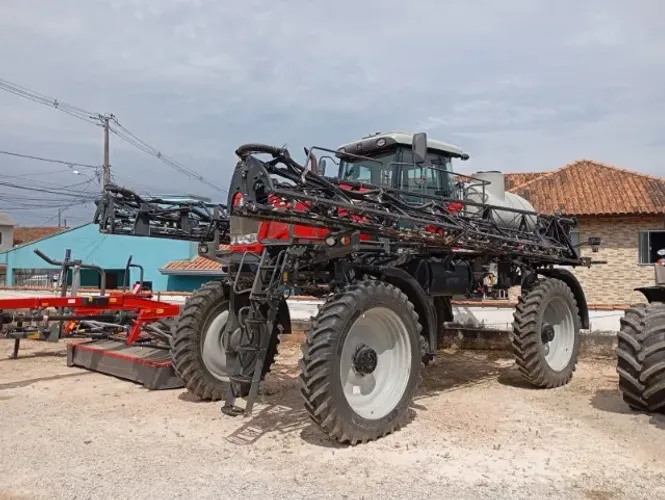 Pulverizador Massey Ferguson - Autopropelido MF 9330. Fabricação 2019