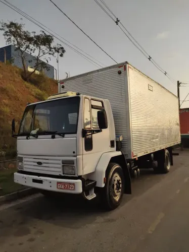 Ford Cargo 1215 1998