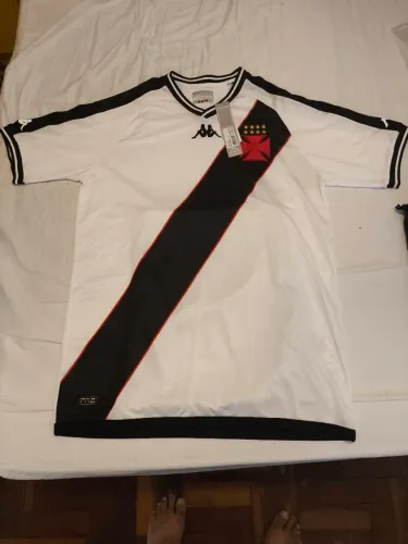 Camisa Vasco branca mais bolsa emborrachada