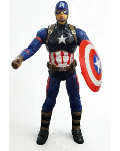 Action Figures variados