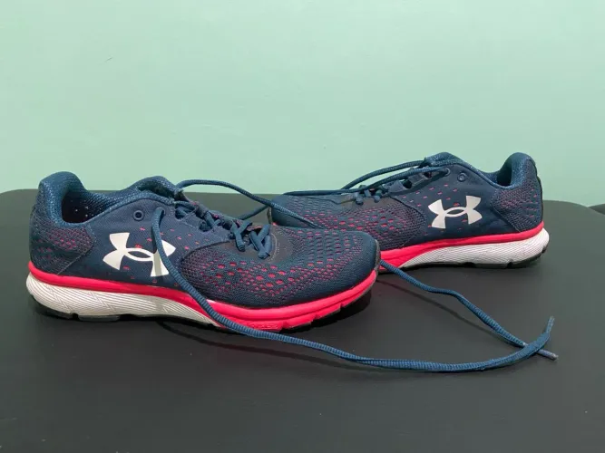 Tênis Feminino Under Armour Charged Rebel