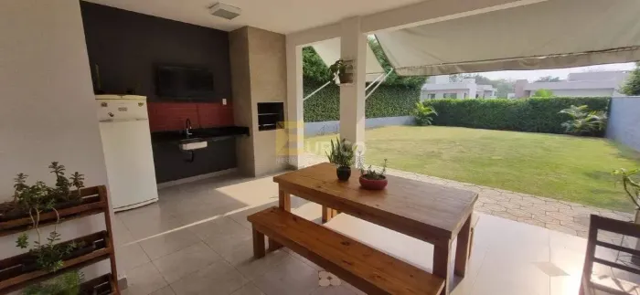 BELA CASA A VENDA NO CONDOMÍNIO RESERVA DOS VINHEDOS EM LOUVEIRA/SP.