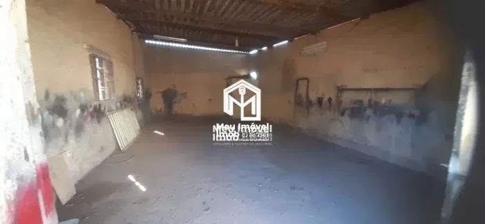 Rua Amazonas Quadra 7 Lote B Setor SHIS Luziânia Galpão 2 Vagas 125m²