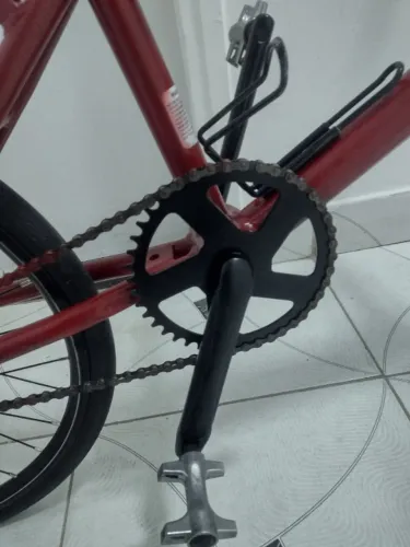 Vendo ou troco Bike Aro 20. BMX vermelha